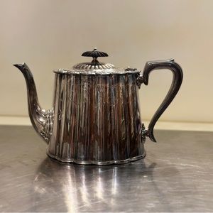 Vintage/Antique Silver Teapot made in Sheffield England